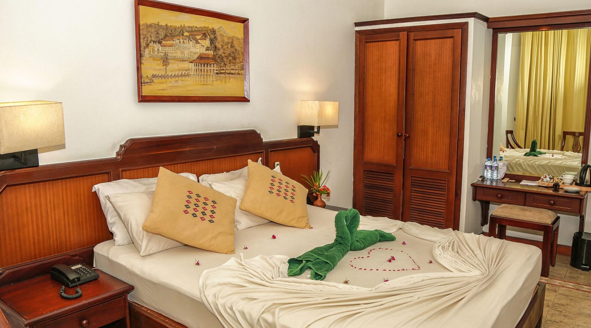 Senani Hotel Κάντι Εξωτερικό φωτογραφία