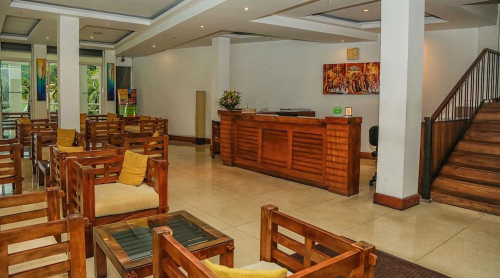 Senani Hotel Κάντι Εξωτερικό φωτογραφία