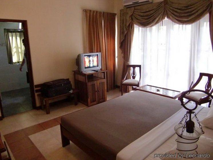 Senani Hotel Κάντι Εξωτερικό φωτογραφία