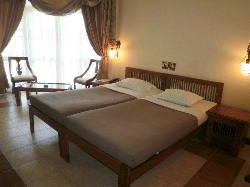 Senani Hotel Κάντι Εξωτερικό φωτογραφία