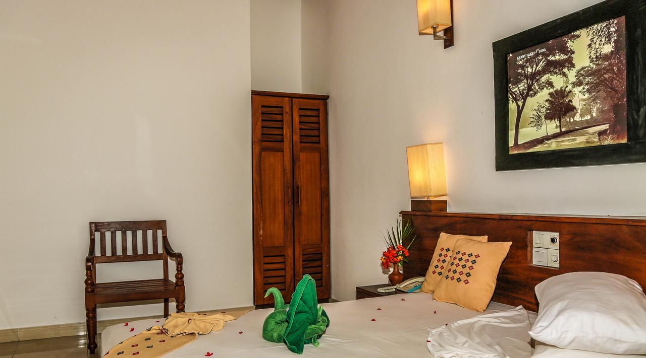 Senani Hotel Κάντι Εξωτερικό φωτογραφία