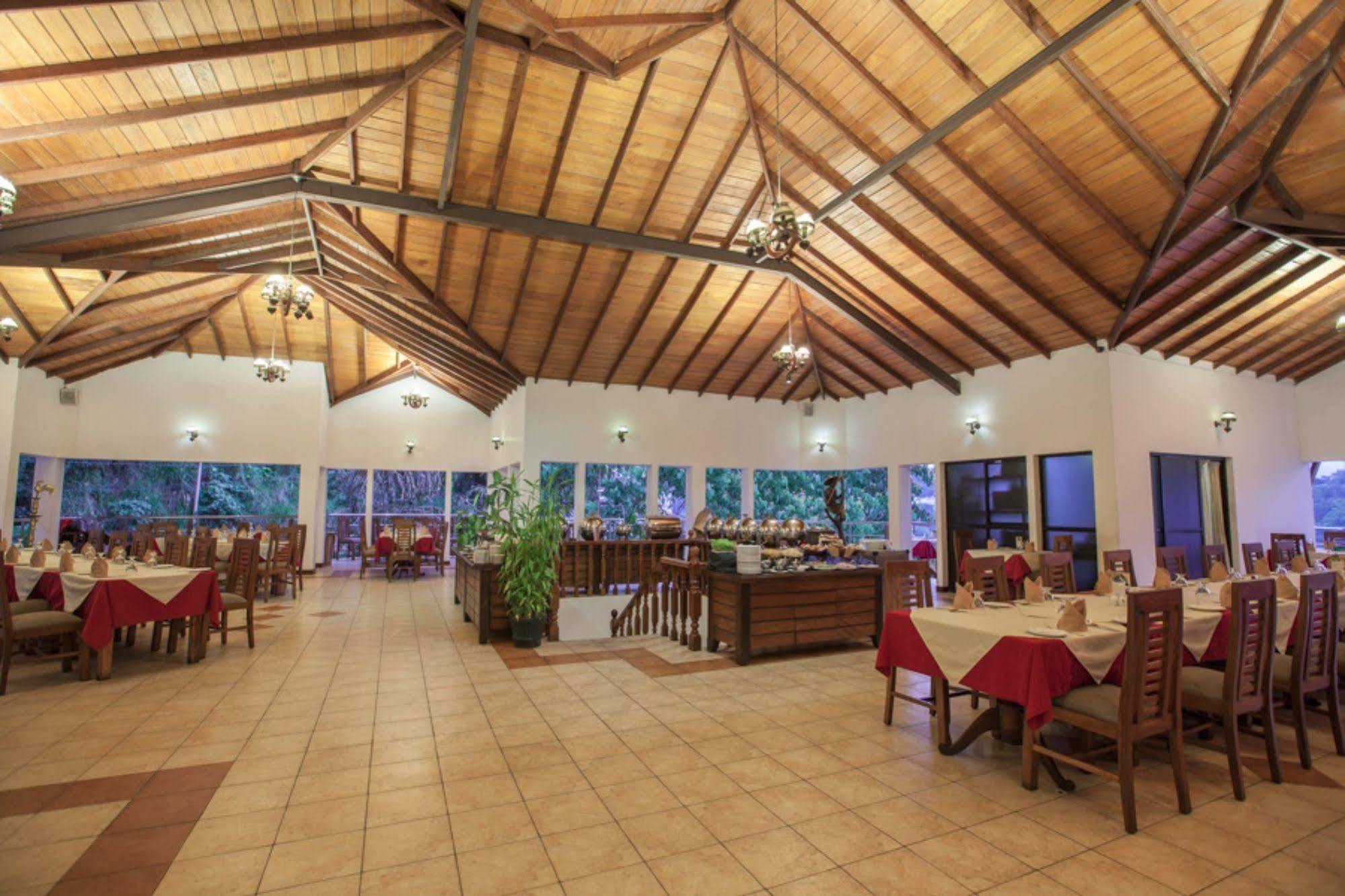 Senani Hotel Κάντι Εξωτερικό φωτογραφία