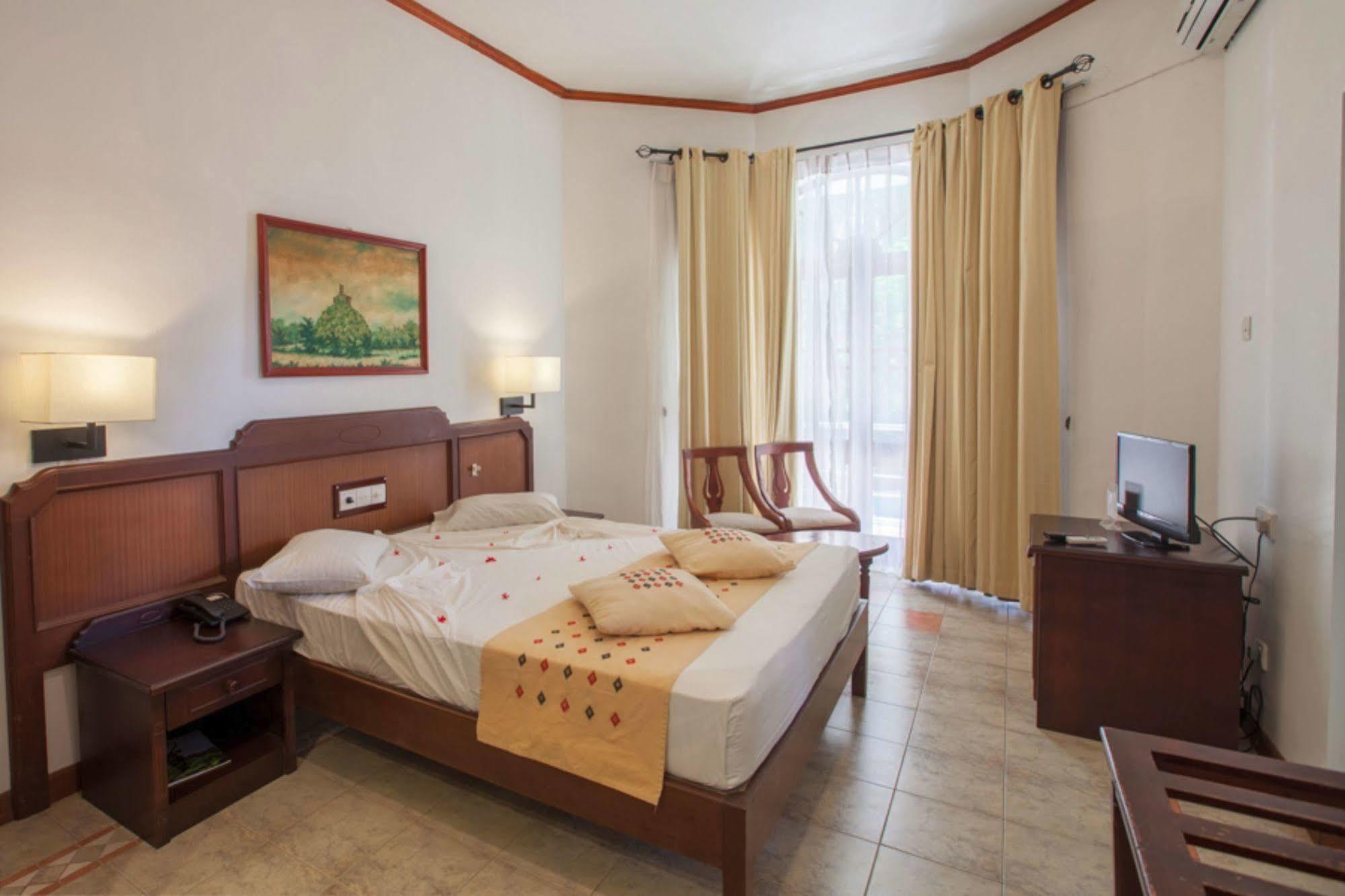 Senani Hotel Κάντι Εξωτερικό φωτογραφία