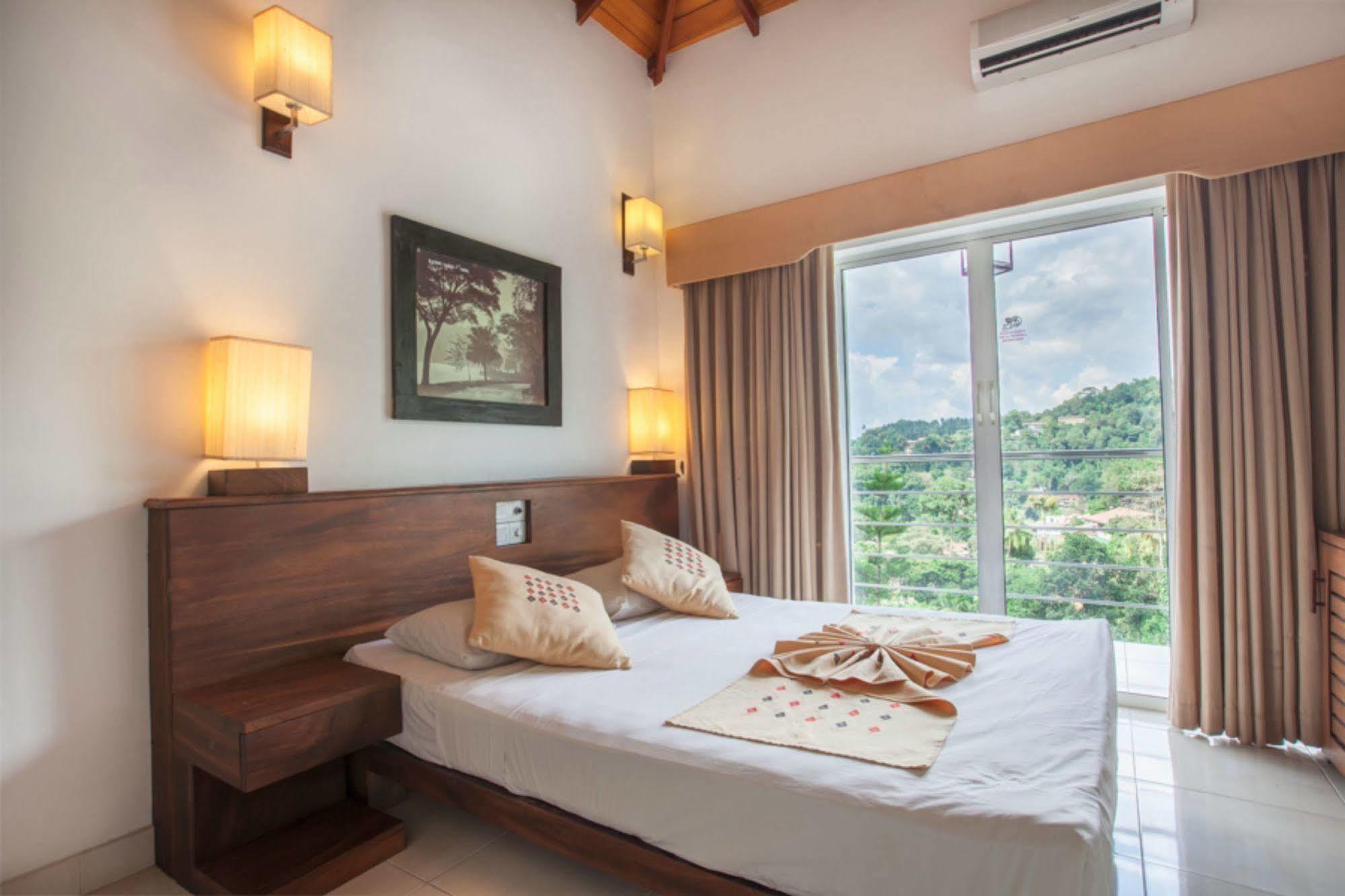 Senani Hotel Κάντι Εξωτερικό φωτογραφία