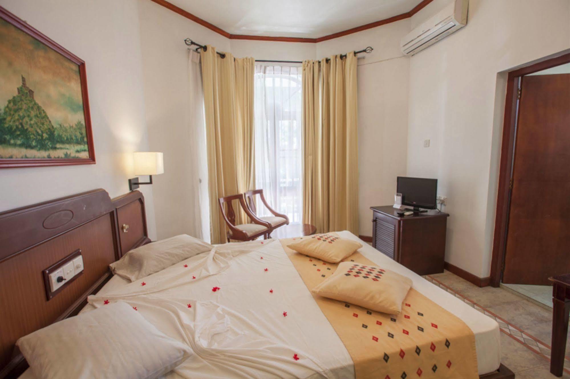 Senani Hotel Κάντι Εξωτερικό φωτογραφία